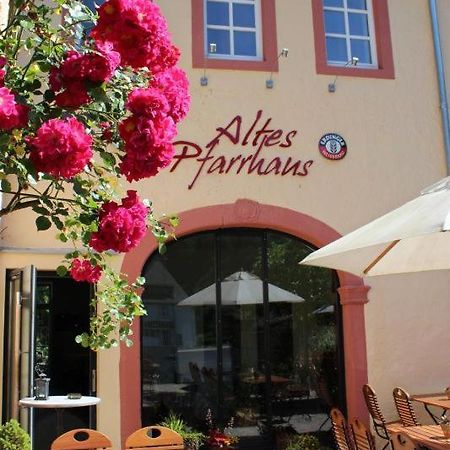 Hotel Altes Pfarrhaus Auw an der Kyll Exterior foto